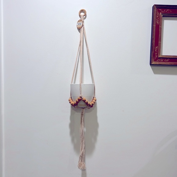 NWT 36” beaded plant hanger, pot not included - Picture 5 of 7